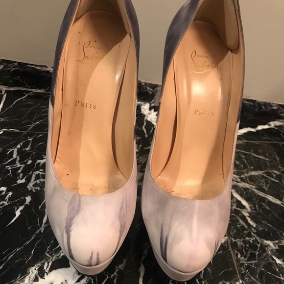 Christian Louboutin Round Toe marble Heels sz 41. - Picture 2 of 8
